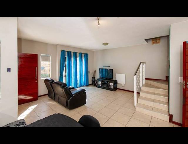 3 BEDROOM DUPLEX FOR SALE IN EASTLEIGH